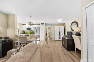 6825 SE Cougar Mountain Way, Bellevue, WA 98006 - Photo 12
