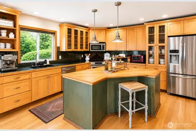 41 Leschi Drive, Steilacoom, WA 98388 - Photo 10