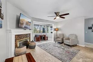 12543 NE 23rd Pl, Bellevue, WA 98005 - Photo 8