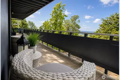 10417 Aqua Way S, Seattle, WA 98168 - Photo 4