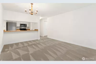 10501 8th Avenue NE #126, Seattle, WA 98125 - Photo 20