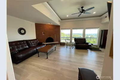 7400 Stinson Avenue #303, Gig Harbor, WA 98335 - Photo 2