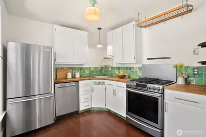 1732 15th Avenue #14, Seattle, WA 98122 - Photo 10