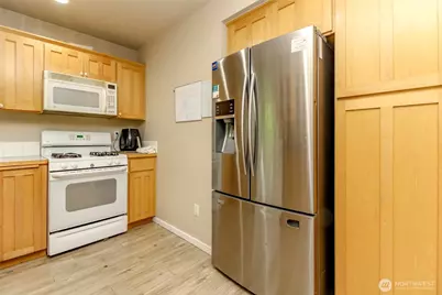 9506 10th Street E, Tacoma, WA 98445 - Photo 14