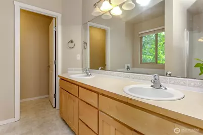 9506 10th Street E, Tacoma, WA 98445 - Photo 20
