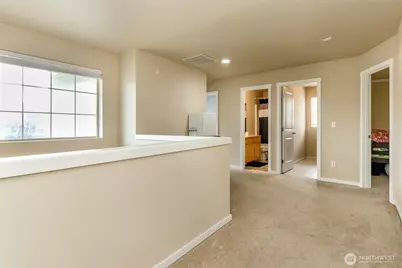 9506 10th Street E, Tacoma, WA 98445 - Photo 32