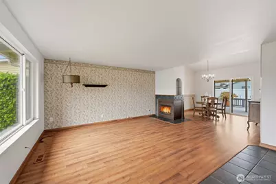 1837 F Street SE #2, Auburn, WA 98002 - Photo 4