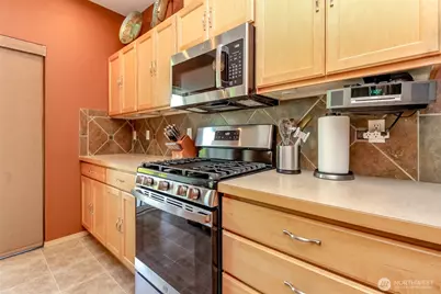 1924 S 240th Street, Des Moines, WA 98198 - Photo 16