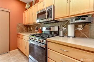 1924 S 240th St, Des Moines, WA 98198 - Photo 16