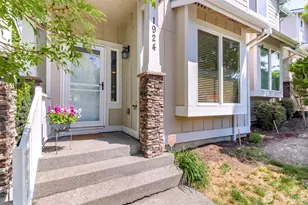 1924 S 240th St, Des Moines, WA 98198 - Photo 2