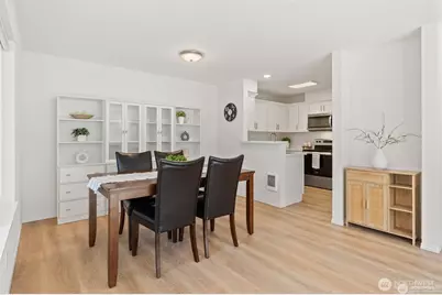 9210 Market Place #E102, Lake Stevens, WA 98258 - Photo 4