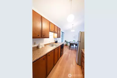 2562 Thorndyke Avenue W #405, Seattle, WA 98199 - Photo 16