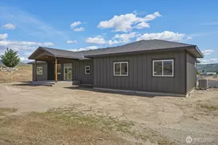 110 Slide View Ln, Manson, WA 98831 - Photo 4