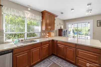 1005 185th Street Ct E, Spanaway, WA 98387 - Photo 12