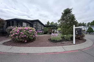 298 Holly Dr, Enumclaw, WA 98022 - Photo 4