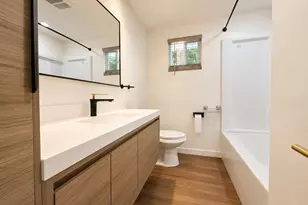 19001 Wallingford Ave N, Shoreline, WA 98133 - Photo 8