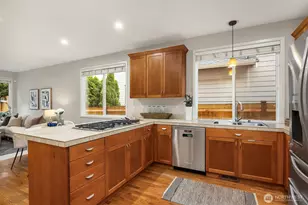 914 272nd Pl SE, Sammamish, WA 98075 - Photo 6