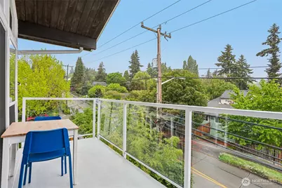 5249 40th Avenue NE #404, Seattle, WA 98105 - Photo 6