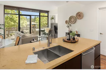 10000 Main Street #212, Bellevue, WA 98004 - Photo 14