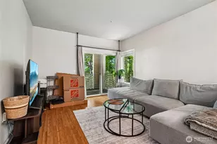 801 Rainier Ave N, Renton, WA 98057 - Photo 4