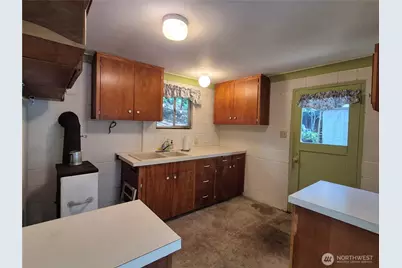 0 1375X Wye Lake Boulevard SW, Port Orchard, WA 98367 - Photo 8