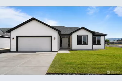 301 Poplar Street NE, Royal City, WA 99357 - Photo 1