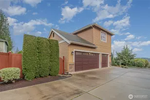4332 129th Pl SE, Bellevue, WA 98009 - Photo 4
