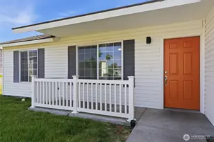3415 Hawthorne Ln, Pasco, WA 99301 - Photo 2