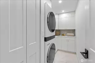 4011 SW Maryland Pl, Seattle, WA 98116 - Photo 22