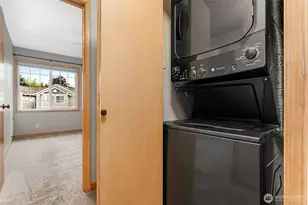 641 W Horton, Bellingham, WA 98226 - Photo 28