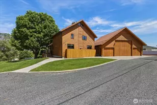 301 SW West St, Wilbur, WA 99185 - Photo 1