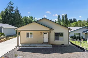 439 Sunnyhill Rd W, Bremerton, WA 98312 - Photo 1