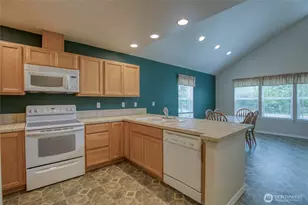 899 Wawona Ave SW, Ocean Shores, WA 98569 - Photo 10