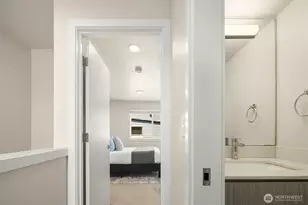 1810 NW 85th St, Seattle, WA 98117 - Photo 16