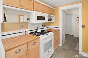 2580 5th Ave W, Seattle, WA 98119 - Photo 8