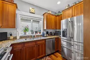 1618 28th St, Anacortes, WA 98221 - Photo 10