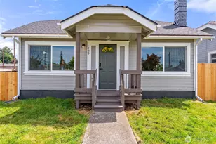 139 N Lenore Ave, Arlington, WA 98223 - Photo 2