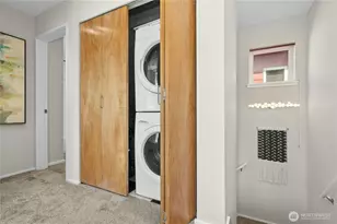 241 11th Ave E, Seattle, WA 98102 - Photo 24