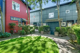 241 11th Ave E, Seattle, WA 98102 - Photo 28