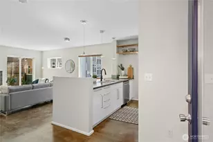 241 11th Ave E, Seattle, WA 98102 - Photo 12