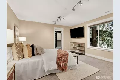 9060 177th Place NE #12, Redmond, WA 98052 - Photo 16