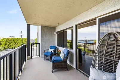 1902 Bridgeport Way W #105, University Place, WA 98466 - Photo 6
