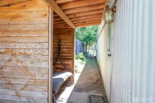 2106 Kent Ave W, Bremerton, WA 98312 - Photo 24