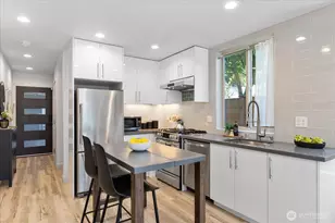 3953 1st Ave NE, Seattle, WA 98105 - Photo 10