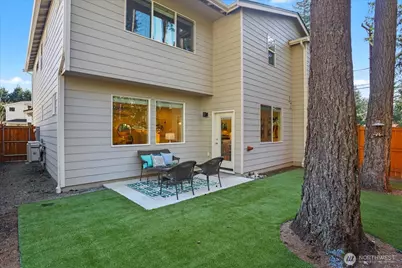121 171st Place SW #B, Bothell, WA 98012 - Photo 32