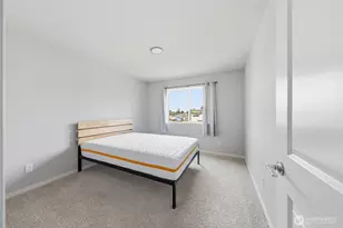 1066 SW 99th Pl, Seattle, WA 98106 - Photo 12