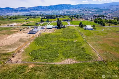 2775 4th Street SE, East Wenatchee, WA 98802 - Photo 4