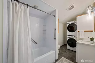 11556 17th Ave NE, Seattle, WA 98125 - Photo 20