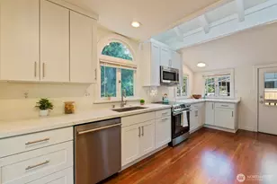 11556 17th Ave NE, Seattle, WA 98125 - Photo 12