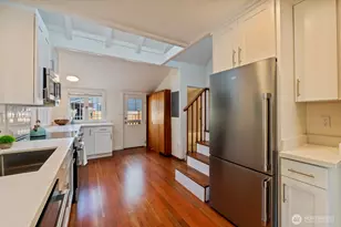 11556 17th Ave NE, Seattle, WA 98125 - Photo 14
